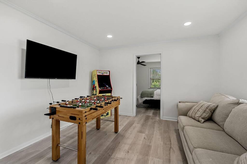 Lake Home, Dock, Fire Pit, Hot Tub, Game Room, Etc Winchester Eksteriør bilde